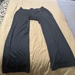 Nike Performance Wide Leg Leggings